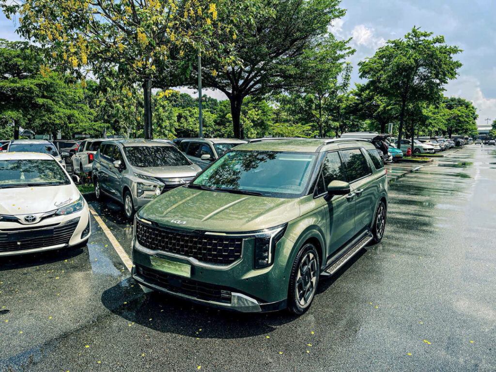 Thuê xe Carnival đi du lịch